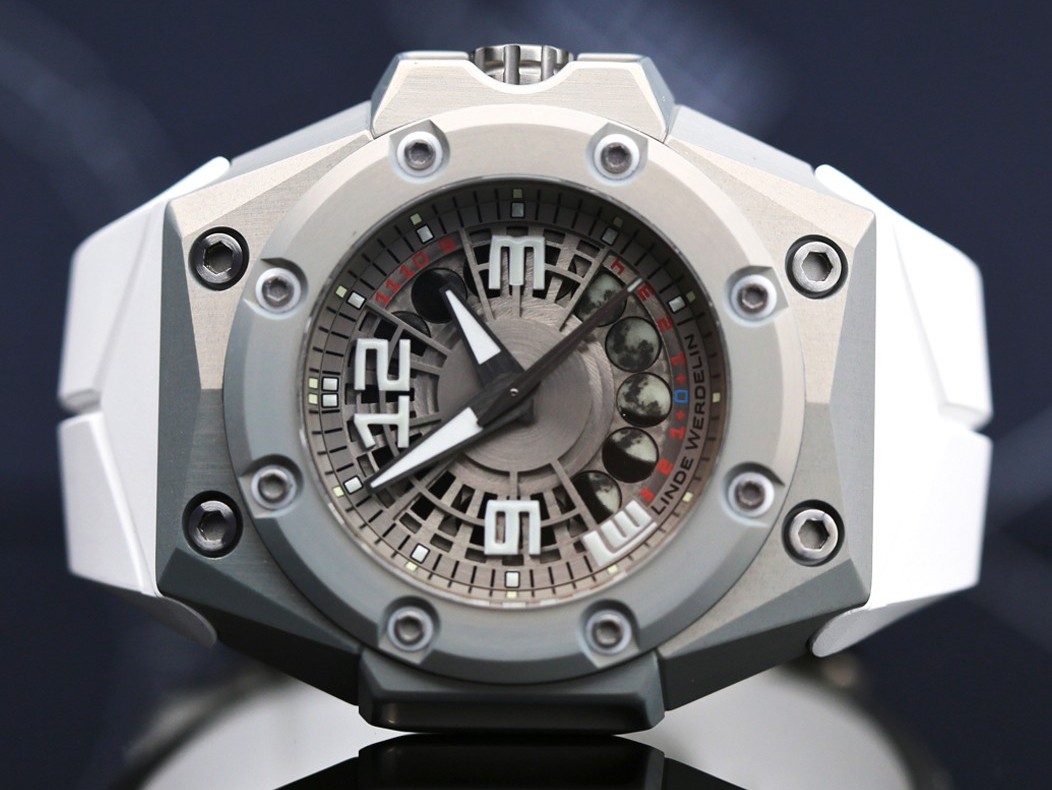 Naziv: Linde-Werdelin-Oktopus-MoonLite-satovi-watches-8.jpg, pregleda: 339, veličina: 140,5 KB