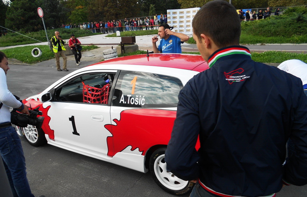 Kliknite za sliku za veću verziju

Ime:	1.jpg
Viđeno:	399
Veličina:	258,3 KB
ID:	99209