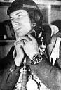 Vojni satovi Drugog svetskog rata-slika-c-nema-ki-pilot-nosi-laco-sat.jpg