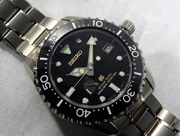 Kliknite za sliku za veću verziju
Ime: 5 Grand Seiko Spring Drive Diver SBGA031.jpg
Viđeno: 545
Veličina: 188,5 KB
ID: 77941