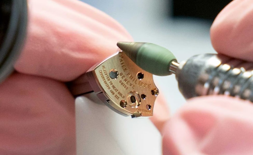 Naziv: PATEK PHILIPPE BEVELING.jpg, pregleda: 23, veličina: 100,6 KB