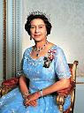 Koje satove nose poznati?-queen-elizabeth-wearing-her-patek-philippe-golden-ellipse-wristwatch.jpg