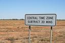 Vremenske zone, sistemi vremena i GMT satovi-time-zone-change-road-sign-nsw-australia.jpg