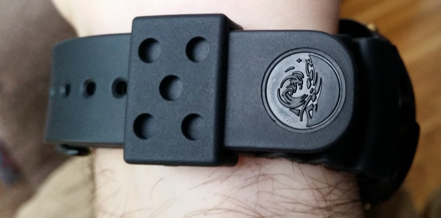 Naziv: Narukvica.jpg, pregleda: 1099, veličina: 350,4 KB