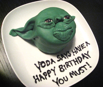 Naziv: yoda cake.jpg, pregleda: 361, veličina: 66,5 KB