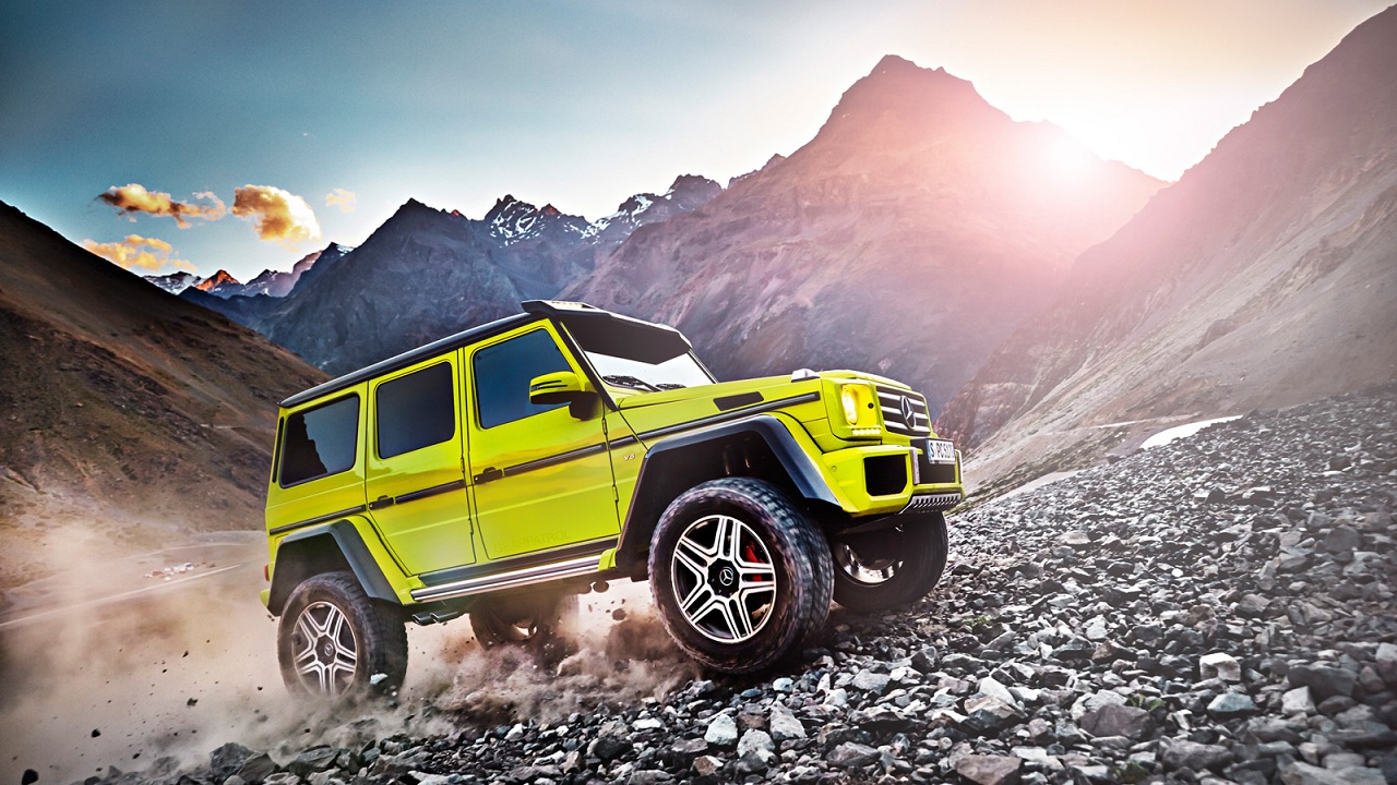 Naziv: 2015-mercedes-benz-g500-4x42-gear-patrol-lead-1600x900.jpg, pregleda: 131, veličina: 345,7 KB