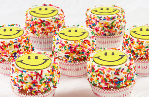 Naziv: productimage-picture-smiley-face-cupcakes-144.jpg, pregleda: 137, veličina: 104,1 KB