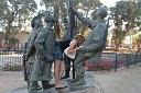 Smešne slike i video klipovi-statue-11.jpg