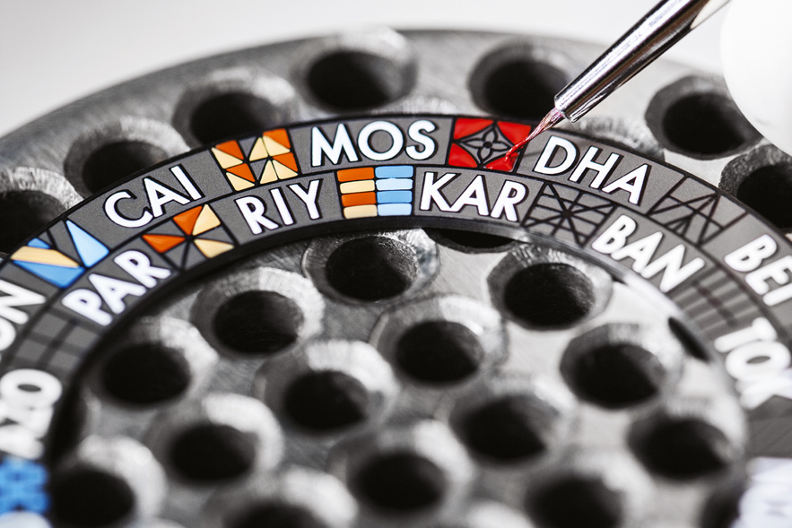 Naziv: Louis-Vuitton-Escale-Worldtime-Watch-at-Baselworld-2Escale-Worldtime-Louis-Vuitton-2014-satovi-.jpeg, pregleda: 300, veličina: 187,7 KB