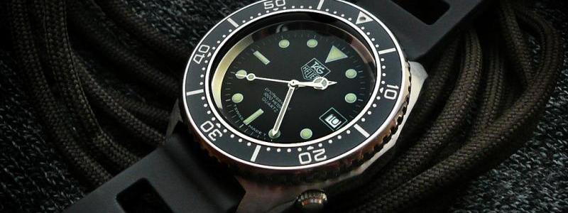 Naziv: 427400-fs-80-s-tag-heuer-1000m-diver-980-023n-near-mint-w-original-bracelet-and-b-and-amp-p.jpg, pregleda: 785, veličina: 42,5 KB