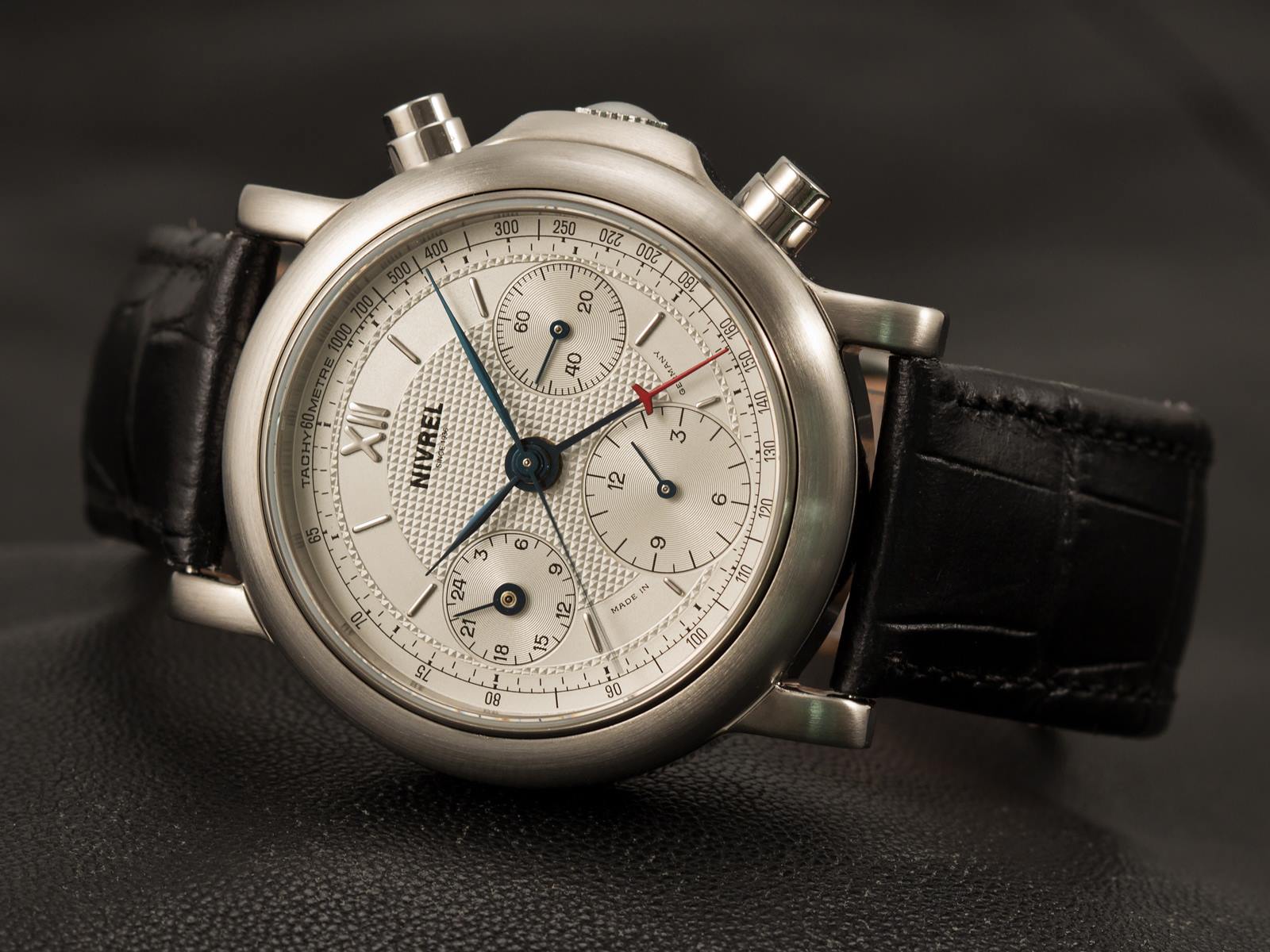 Naziv: Nivrel-Heritage-Chronographe-Minutes-satovi-1.jpg, pregleda: 412, veličina: 193,8 KB