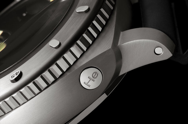 Naziv: LUMINOR-SUBMERSIBLE-1950-2500M-3-DAYS-AUTOMATIC-TITANIO-2.jpg, pregleda: 293, veličina: 47,3 KB