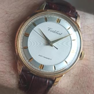 Sat Cortebert Vintage navijac | Svet Satova